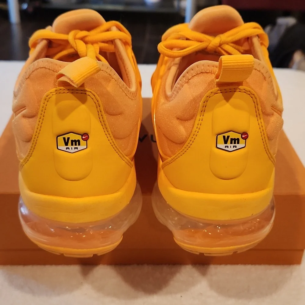 Nike vVapor Max Plus Women's Size 10 - Picture 4 of 9